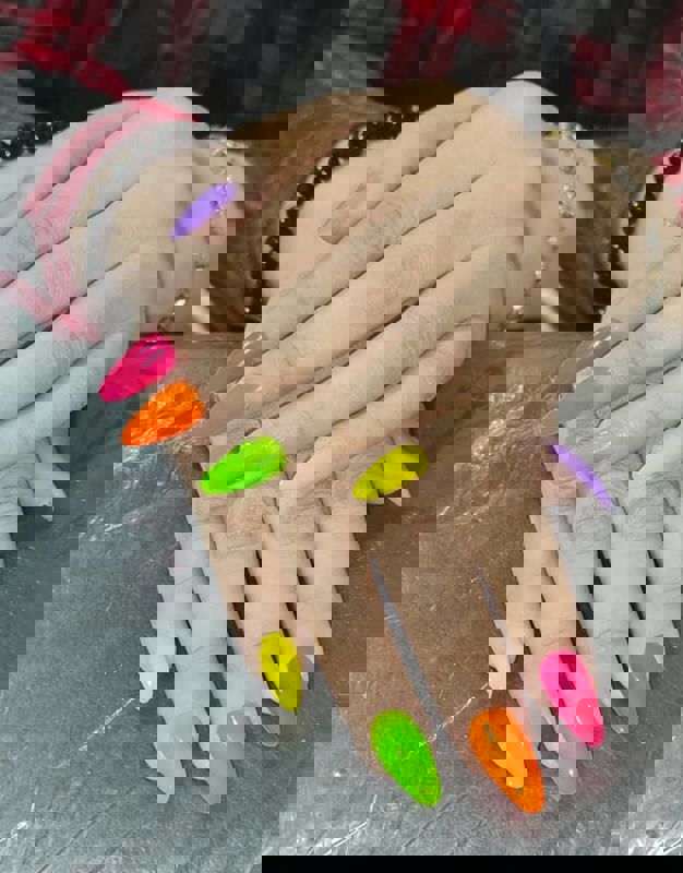 خدمات ناخن - طراحی ناخن به سبک شما 3